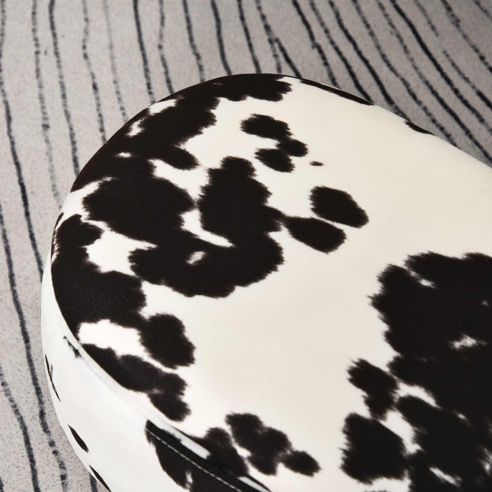 Tierhocker, Dekohocker mit Stauraum, Polsterhocker, Sitzhocker, Sitzbank mit Tier-Design, für Wohnzimmer, Schweinchen Fußbank, Schwarz+Weiß, 62 x 35 x 36 cm