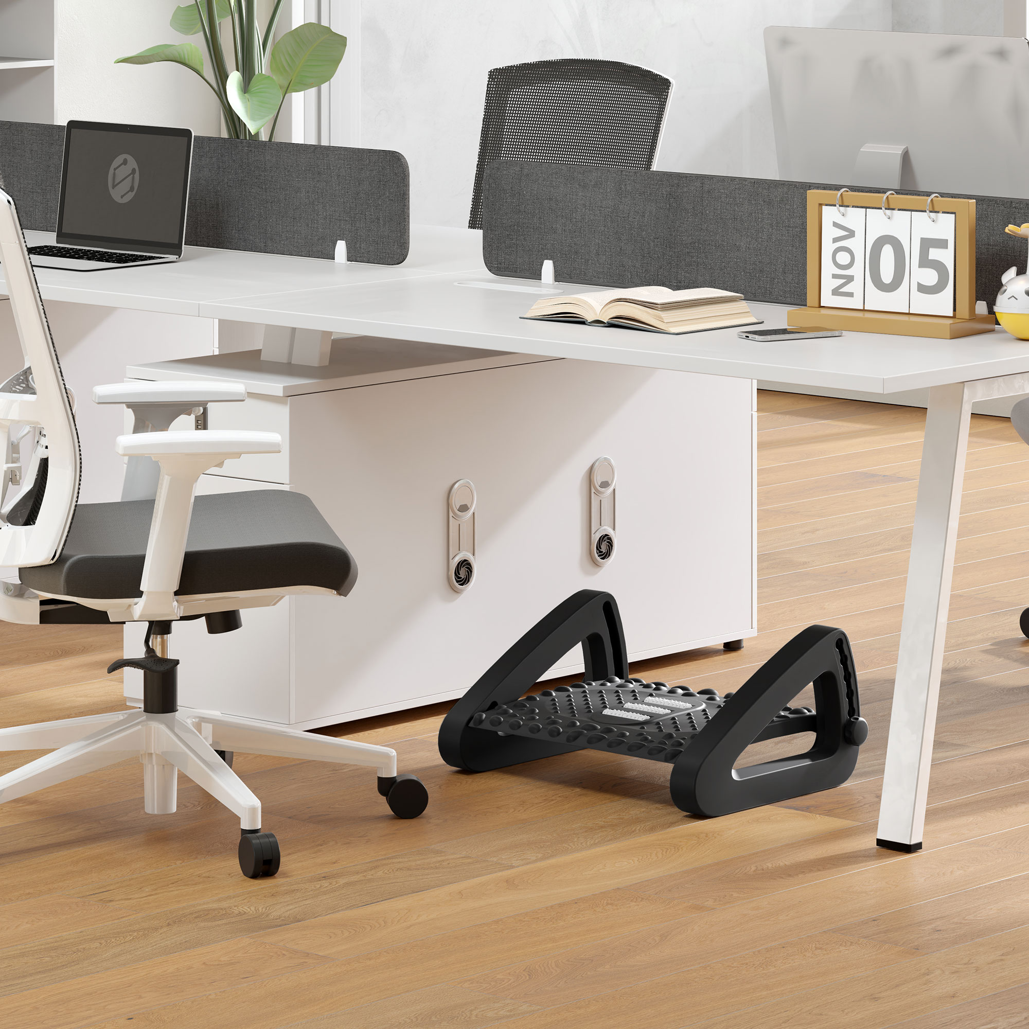 Fußstütze für den Schreibtisch, höhenverstellbarer Fußhocker mit Massage-Oberfläche und Rollen, Kunststoff, Schwarz