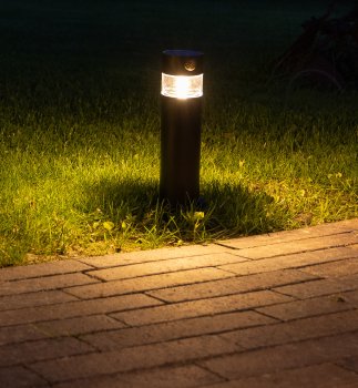 LED Solar Wegeleuchte "SWL-AS30" / IP44, warmweiß 3000K, PIR Sensor, 30cm