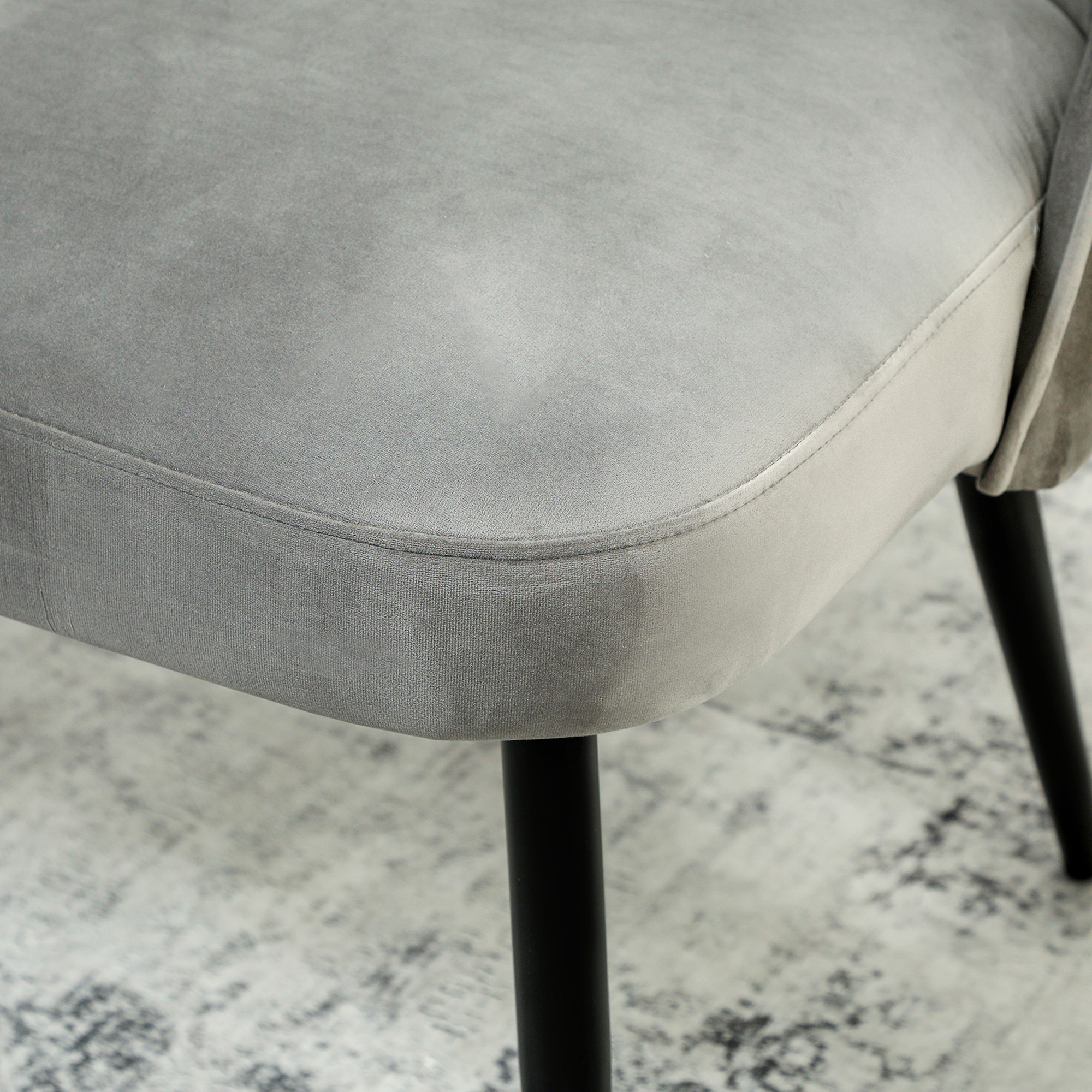 2-Sitzer-Sofa, moderne Polstercouch mit Metall- und Holzrahmen, samtartiger Stoffbezug, Grau