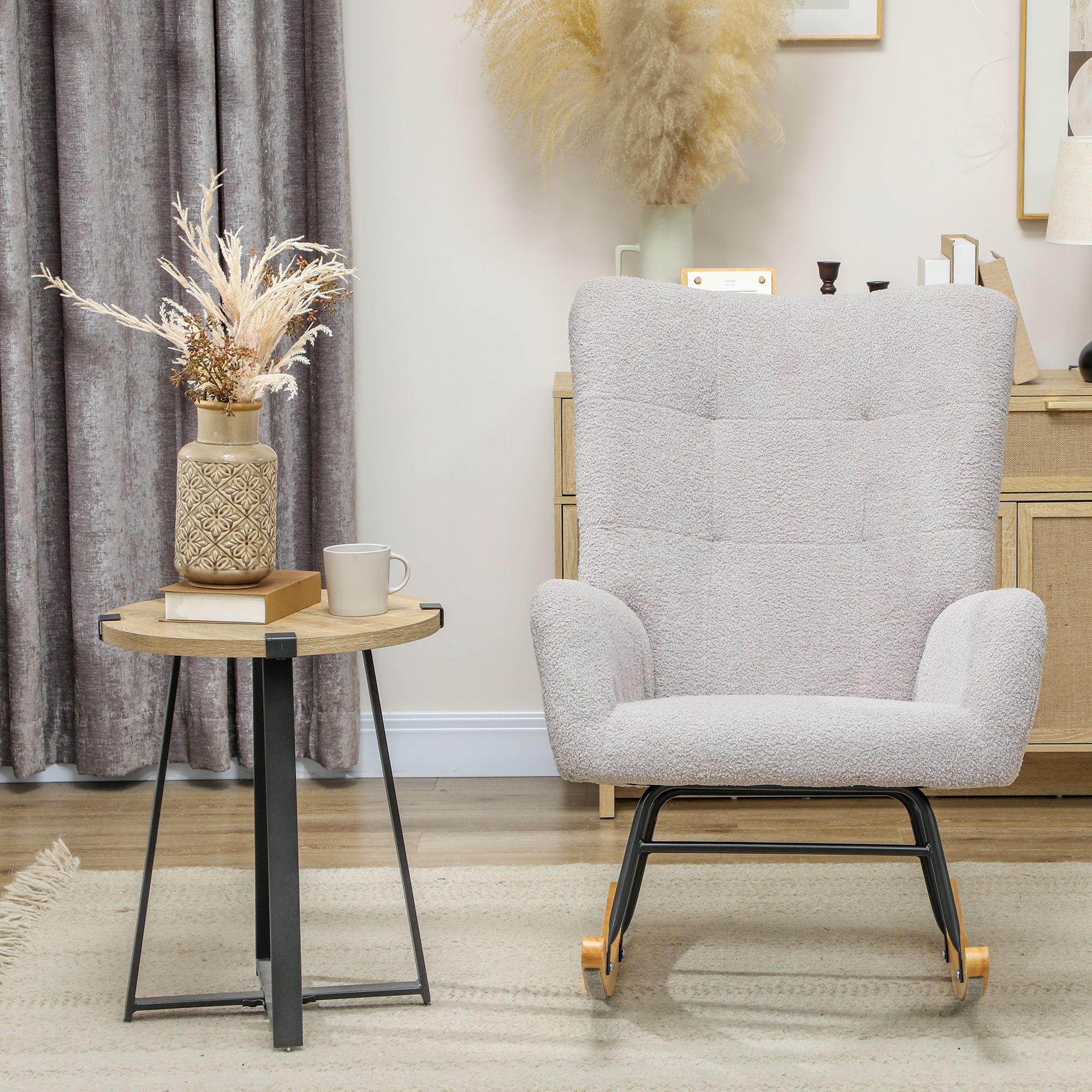 Schaukelstuhl, kuscheliger Bezug, dicke Polsterung, Hellgrau