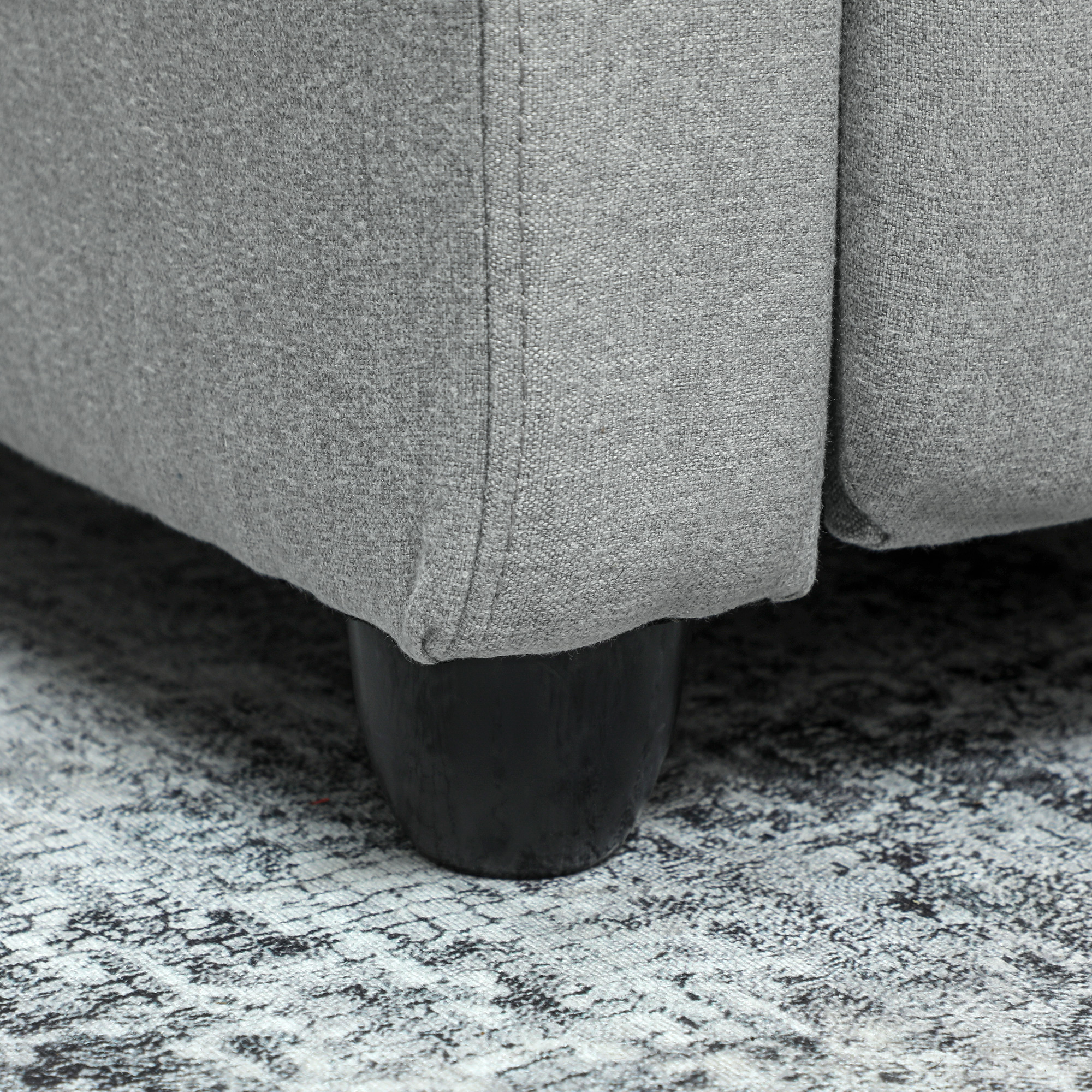 Relaxsessel, verstellbar 135°, ausziehbare Fußstütze, gepolsterte Lehnen, Leinen-Polyester, Hellgrau