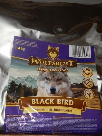 Wolfsblut Black Bird Small Breed - 15 Kg Wolfsblut Black Bird Small Breed - 2 Kg