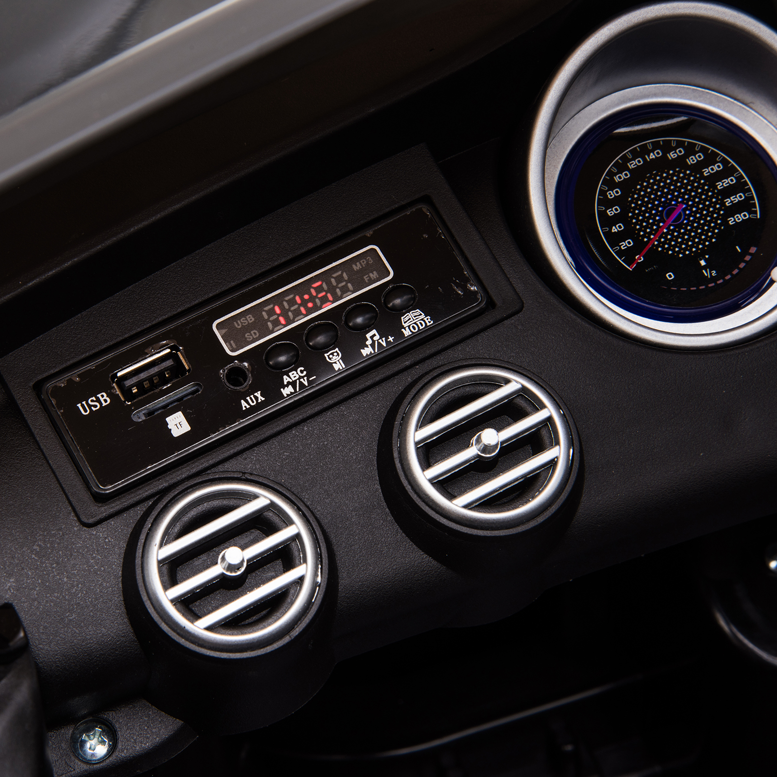 Kinder Elektroauto 12V Kinderauto mit 2,4 G Fernbedienung, 2 Motor, Kinderfahrzeug mit Hupe, Musik, Sicherheitsgurt, Elektrofahrzeug für 37-60 Monate Kinder, Schwarz