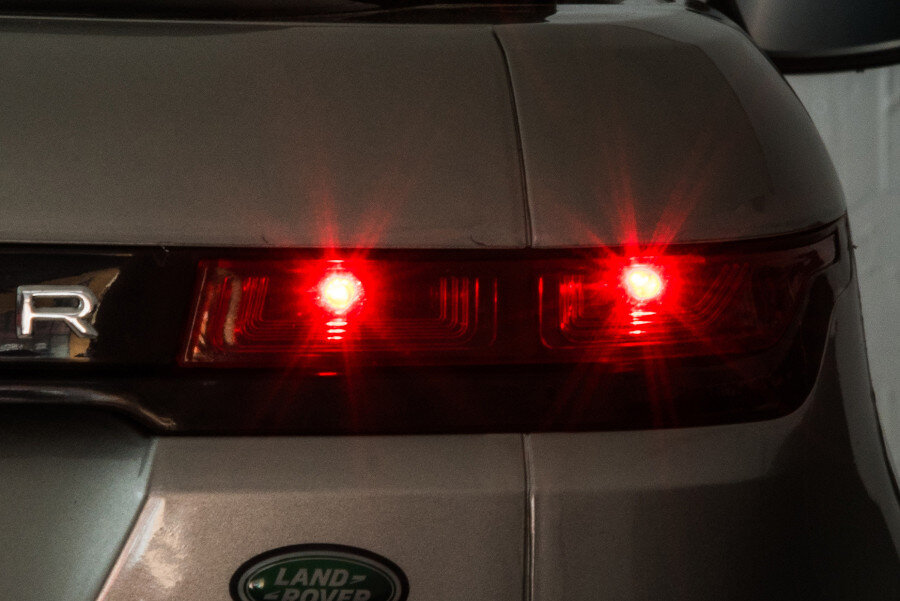 Kinderfahrzeug Land Rover Discovery 5 lackiert