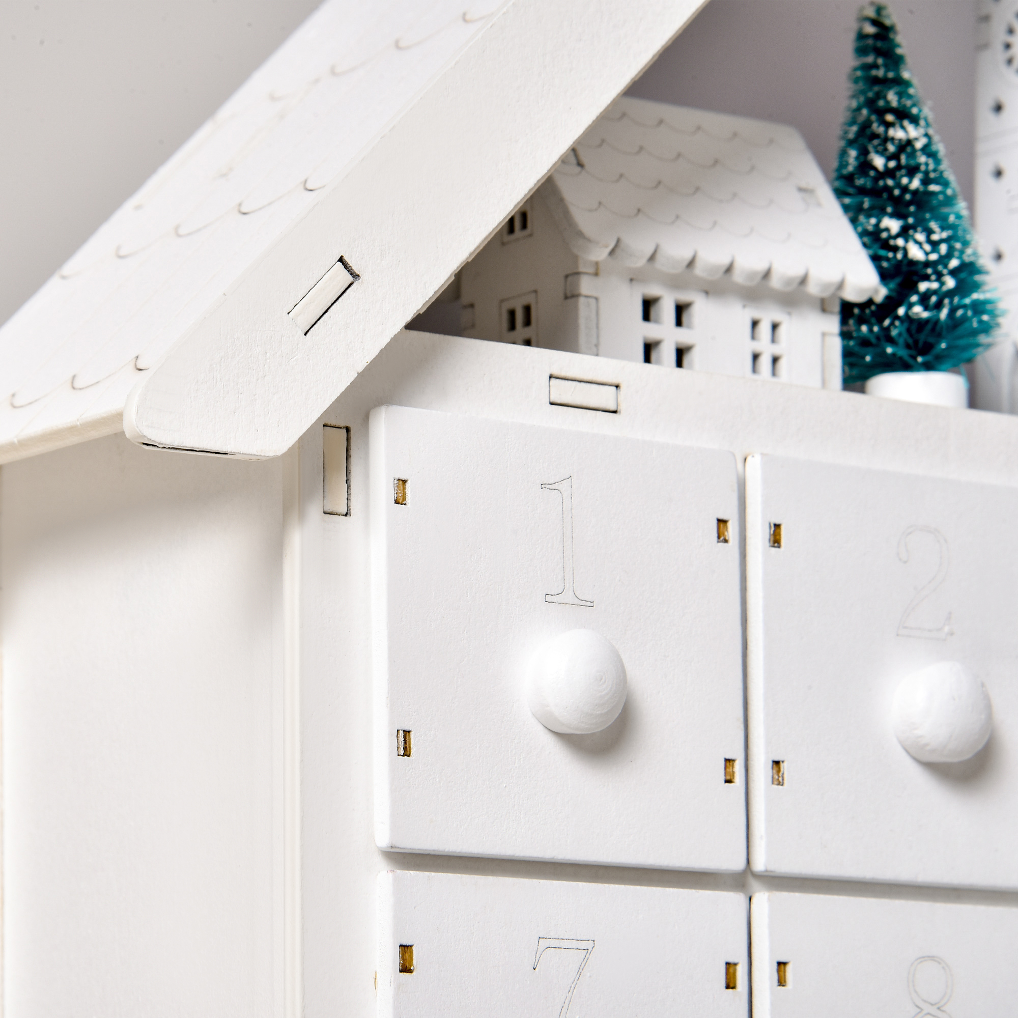 Adventskalender Weichnachtsdekoration Weihnachtsdeko, 24 Schubladen, LED-Lichter, 39 cm x 9 cm x 42 cm, Weiß + Grün