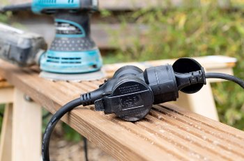 Gartensteckdose für Außen, 3-fach / IP44, 5m Zuleitung