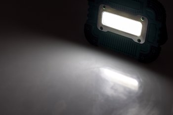 Baustrahler mit Akku "CT-AB16" / 16W, 1200Lumen, Ständer + Magnethalter