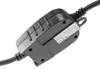 Zwischenstecker mit Dämmerungsschalter, und Zeitvorwahl (1- 9 Std.) über Display