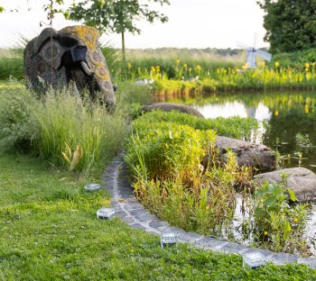 Solar Dekosteine IP65, 4er Set, mit Dämmerungssensor, Warmweiß