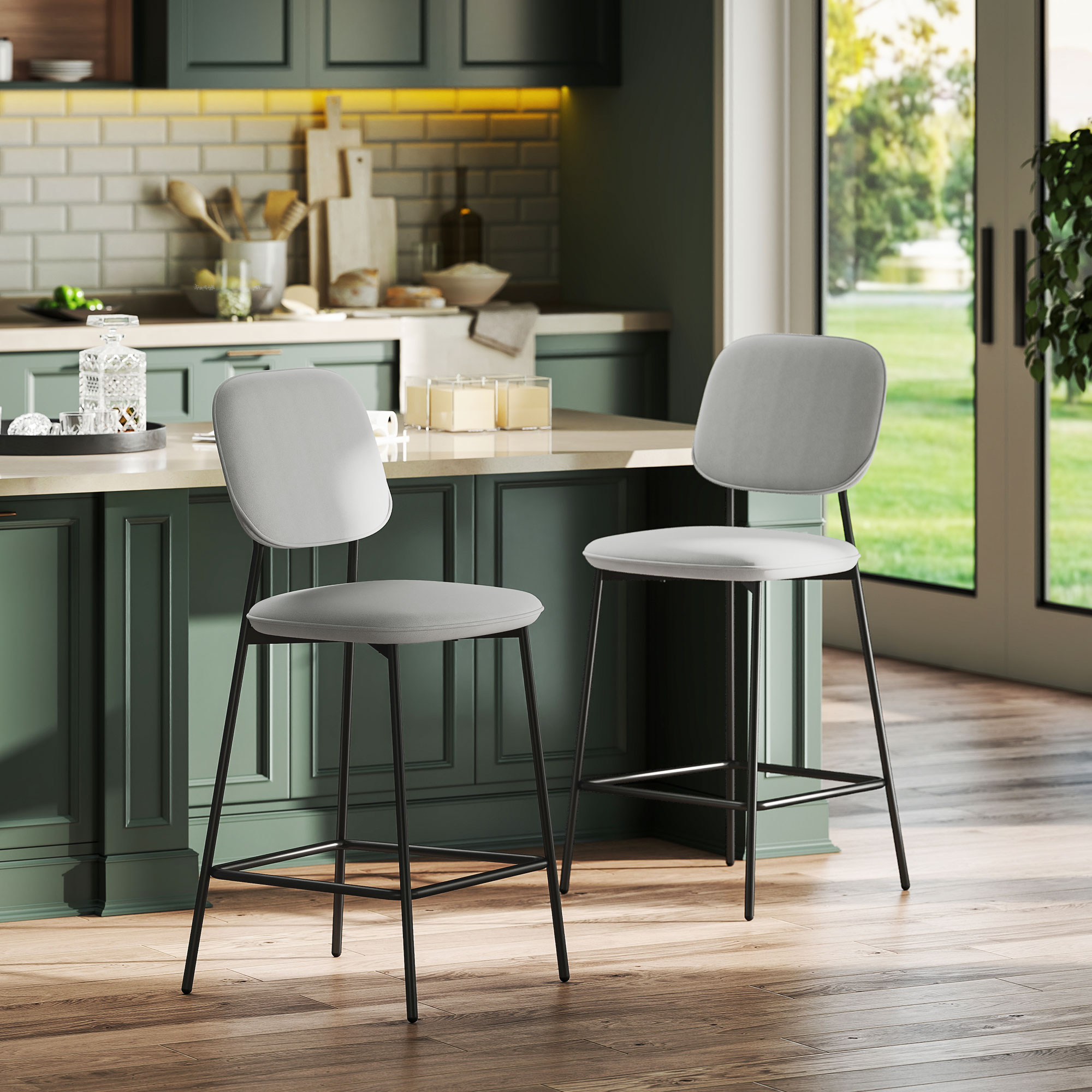 2er-Set Barhocker, Bistrohocker mit Fußstütze, Samt-Bezug, Stahlbeinen, für Esszimmer, 45 x 49 x 102 cm, Hellgrau