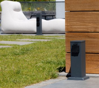 Steckdosensäule 2-fach, IP44, Anthrazit / 250V~/ 16A, 13x13x27cm