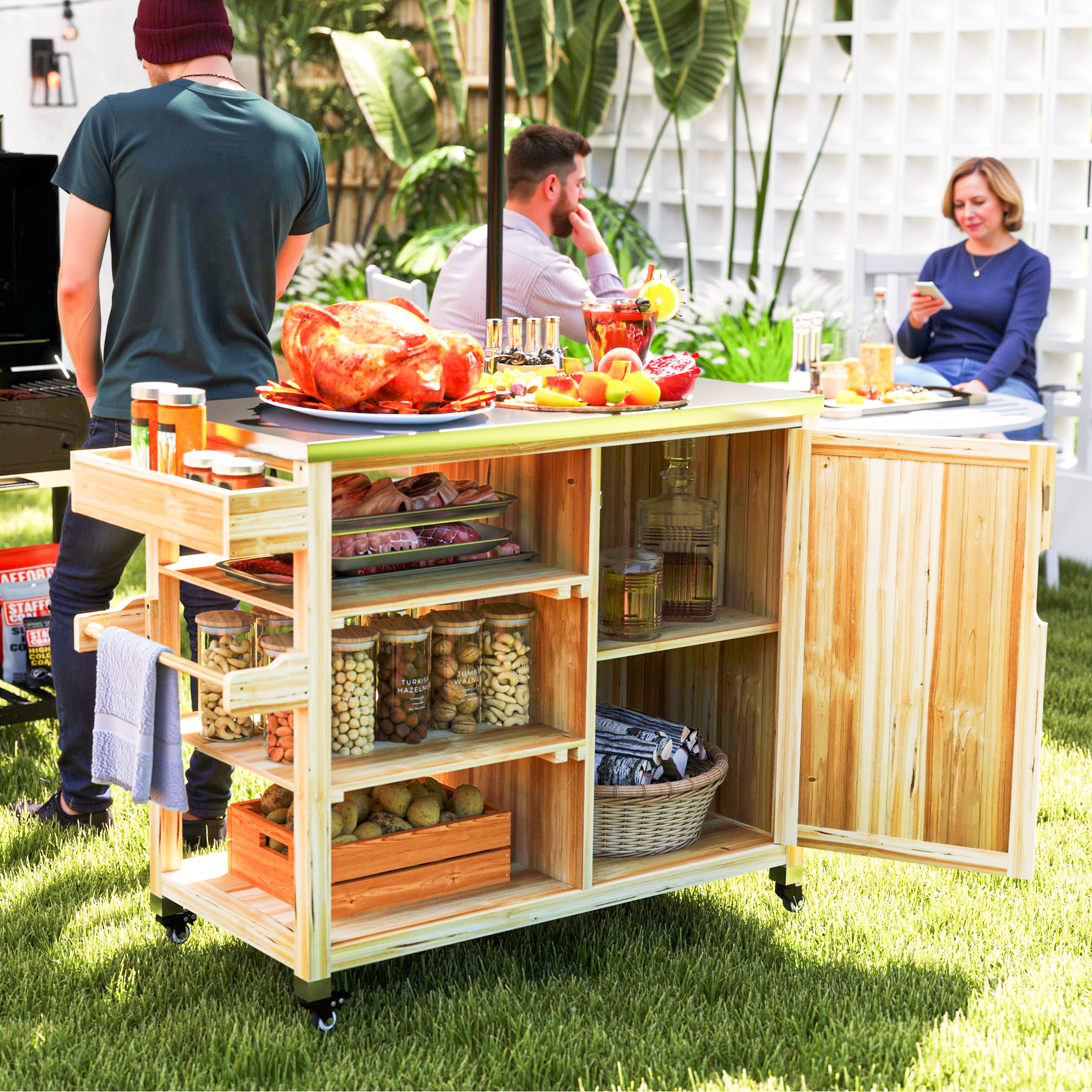 Outdoor-Kücheninsel, Grillwagen mit Schrank und Regalen, Küchenwagen aus Holz und Edelstahl, mit Rollen, Naturholz
