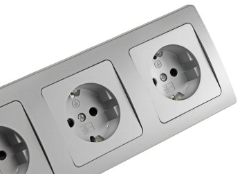DELPHI Set 3 Steckdosen + 3-fach Rahmen / 250V~/ 16A, Steckanschluss, silber