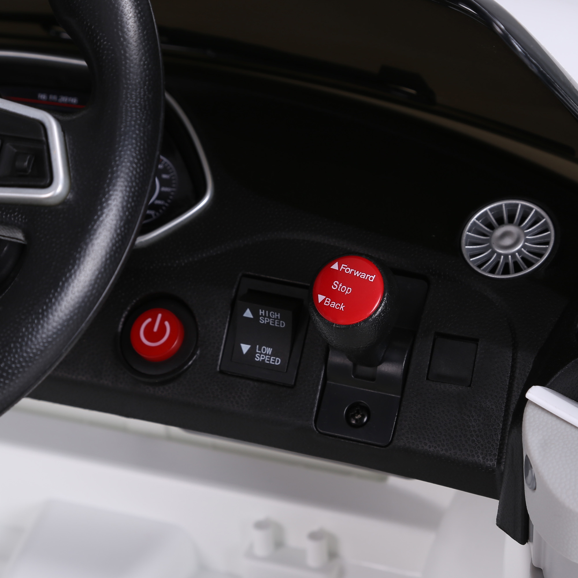 Kinderfahrzeug Audi TT RS Roadster, 3 km/h, Fernbedienung, LED, USB, weiß