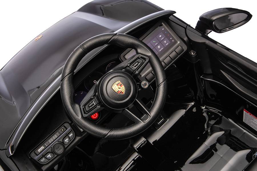 Elektro Kinderfahrzeug „Porsche Macan“ - schwarz