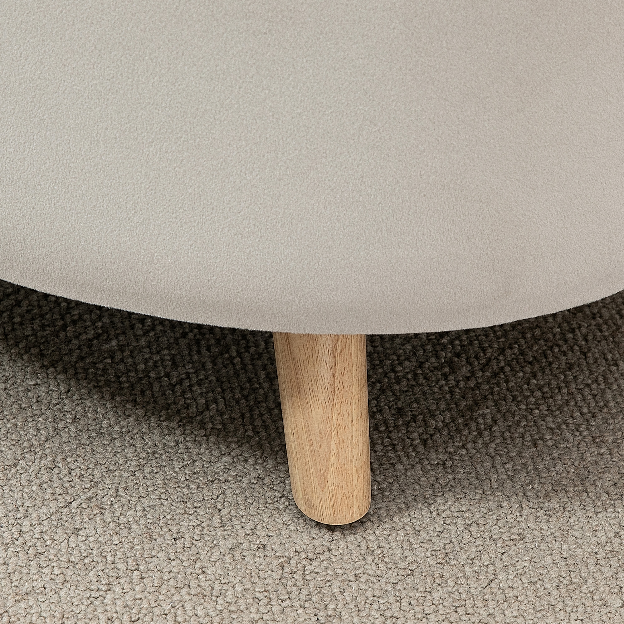 Sitzbank mit Stauraum, Hocker, ovale Form, Samtoptik, bis 120 kg, 71 x 51,5 x 42 cm, Beige