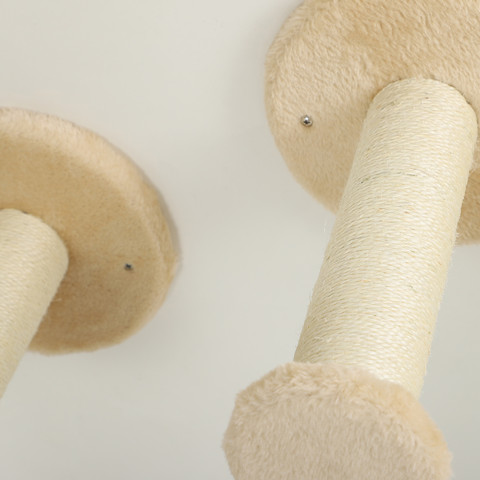 Katzen Kletterwand Set mit Kratzpfosten, Sprungplattformen und Spielbällen, zum Klettern und Ausruhen, Beige