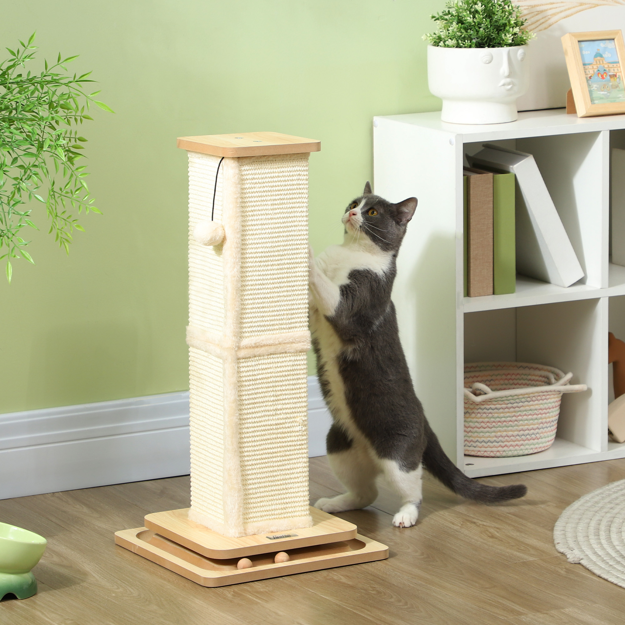 3-in-1-Kratzbaum mit Spielschiene, Spielball, Sisal, bis 5 kg, 34 x 34 x 67 cm, Eiche/Creme