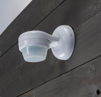 Aufputz-Bewegungsmelder 360° IP65, 12m Detektion, Wand & Decke, weiß