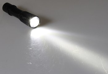 LED-Taschenlampe ARCAS 1W / 100lm, LxØ 95x25mm, inkl. Batterie