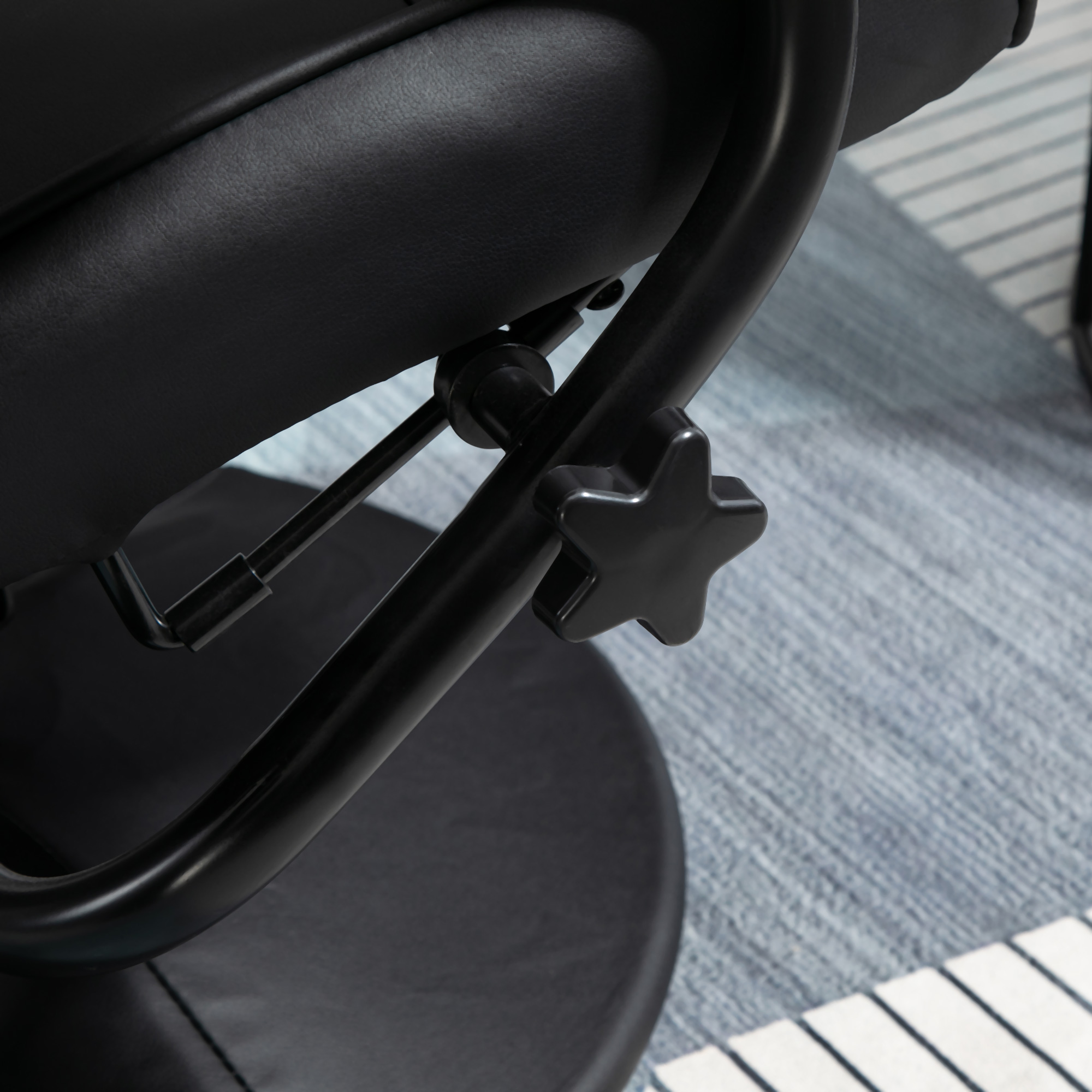 Massagesessel mit Hocker, Drehbares Relaxsessel mit Massagefunktion, Fernsehsessel mit Liegefunktion, Fernbedienung für Wohnzimmer, Kunstleder, Schwarz