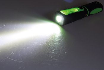 LED Stableuchte mit Akku "FlexiLED 300+" / Ladeschale, Magnethalter, 3W, 250lm,IP44