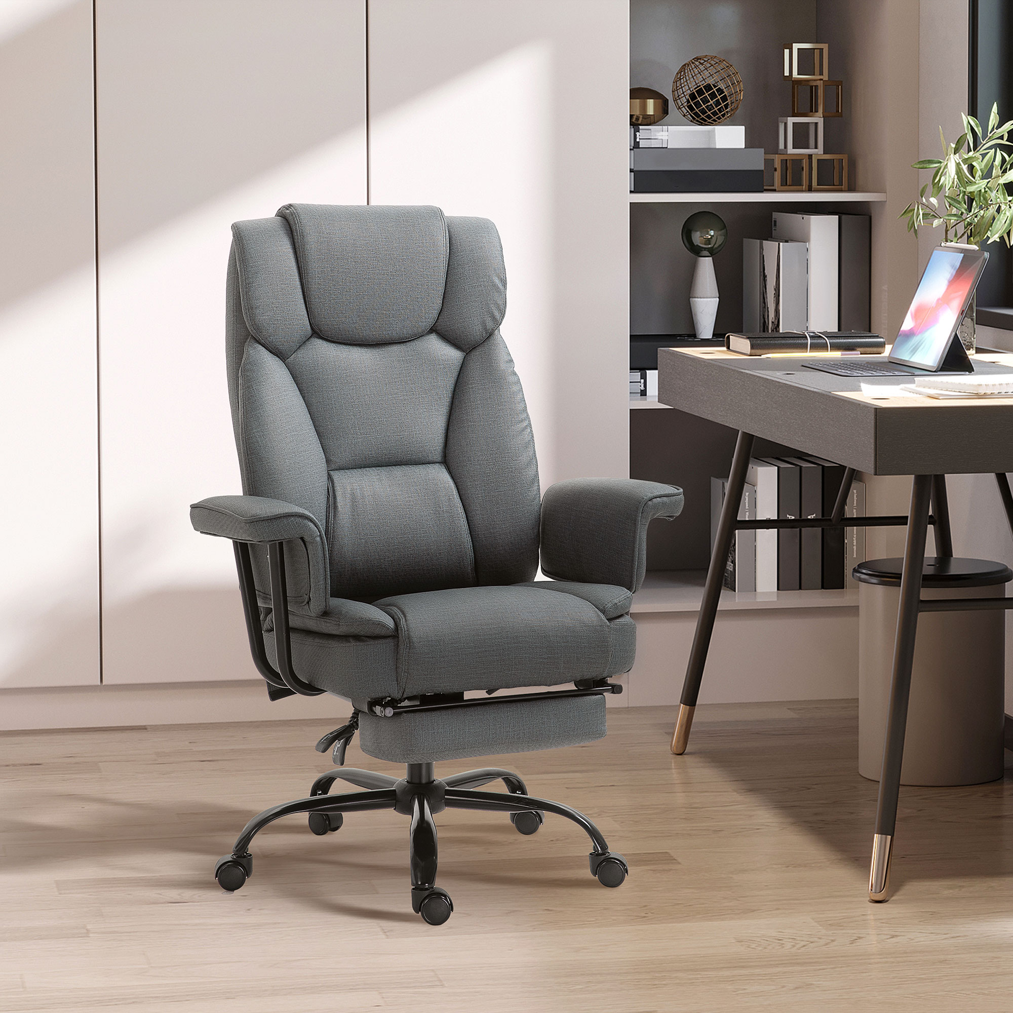 Bürostuhl Ergonomischer Chefsessel 360° Drehbar Computerstuhl höhenverstellbar mit Kopfstütze und gepolsterte Armlehnen mit Fußstütze Kunstleder 68 x 80 x 120–126 cm