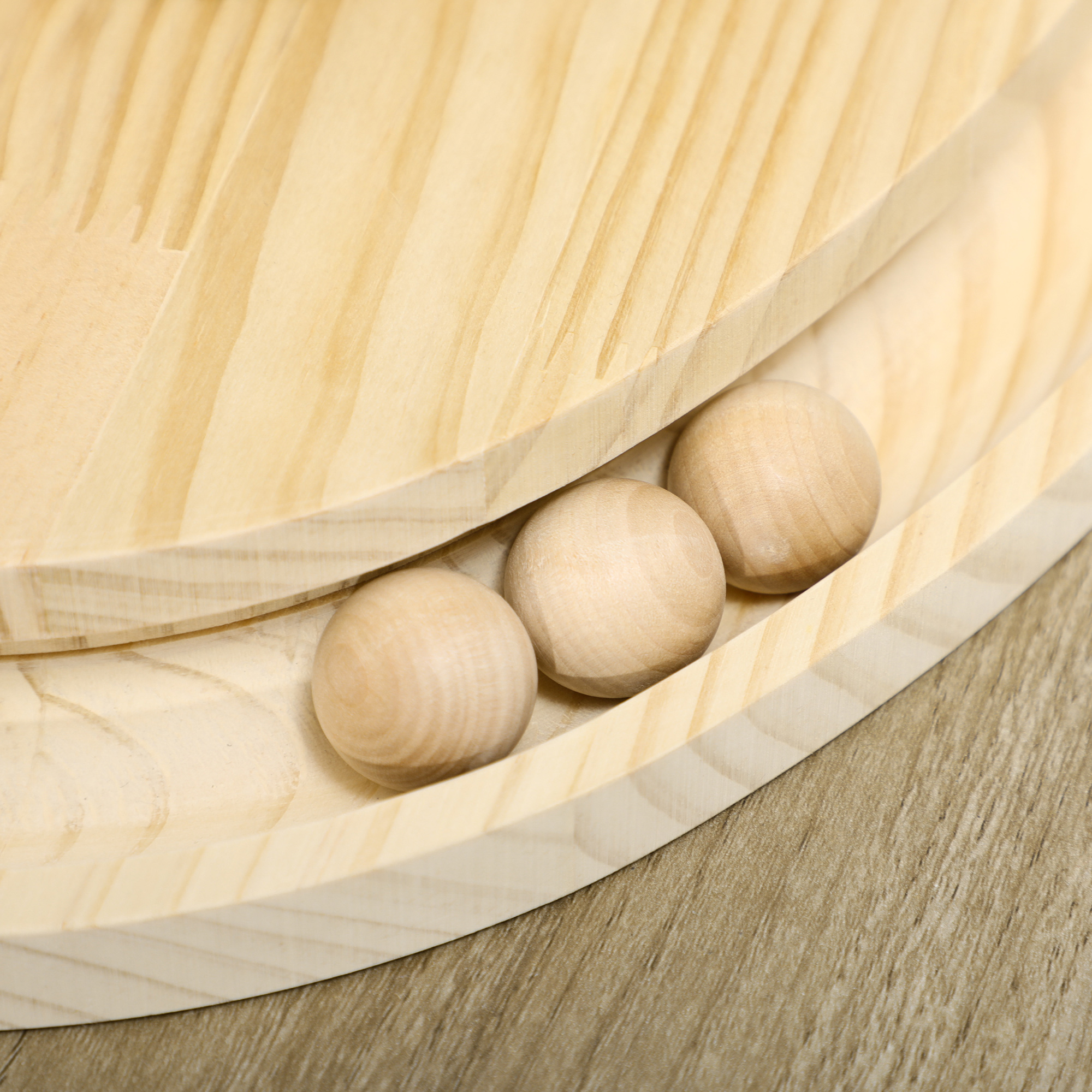 interaktives Katzenspielzeug, Kratzfläche, ovale Kugelbahn, Kiefernholz, 39,5 x 32,5 x 14,5 cm