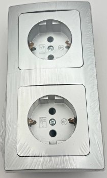 DELPHI Set 2 Steckdosen + 2-fach Rahmen / 250V~/ 16A, Steckanschluss, silber