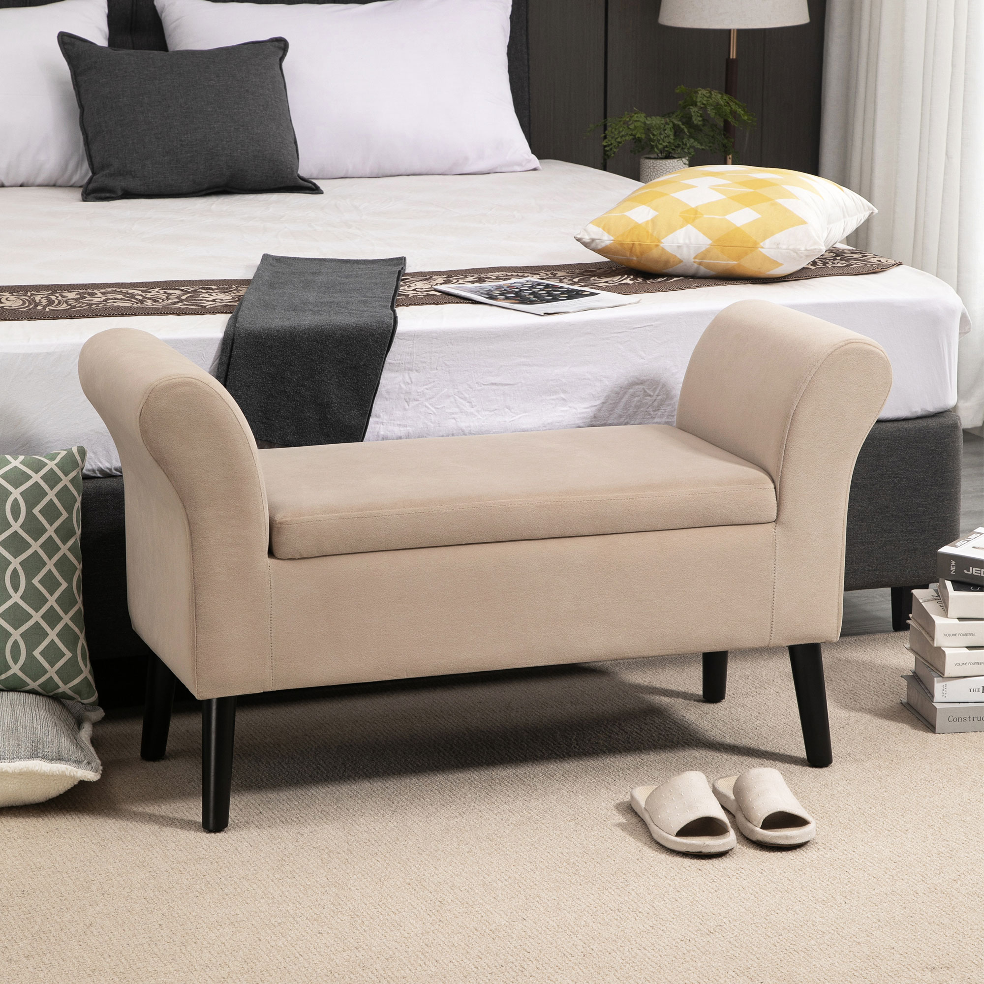 Polsterbank mit Stauraum, Truhenbank mit Armlehnen, 46 cm Sitzhöhe, samtartiges Polyester, 111,5 x 41 x 65 cm, Beige