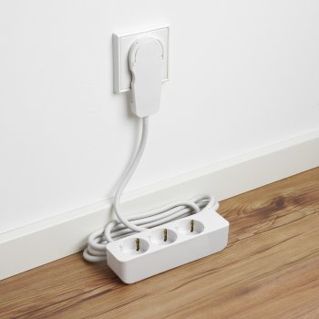 Schutzkontakt-Steckdosenleiste 3-fach / 3600W, 2m Kabel, weiß, Flachstecker