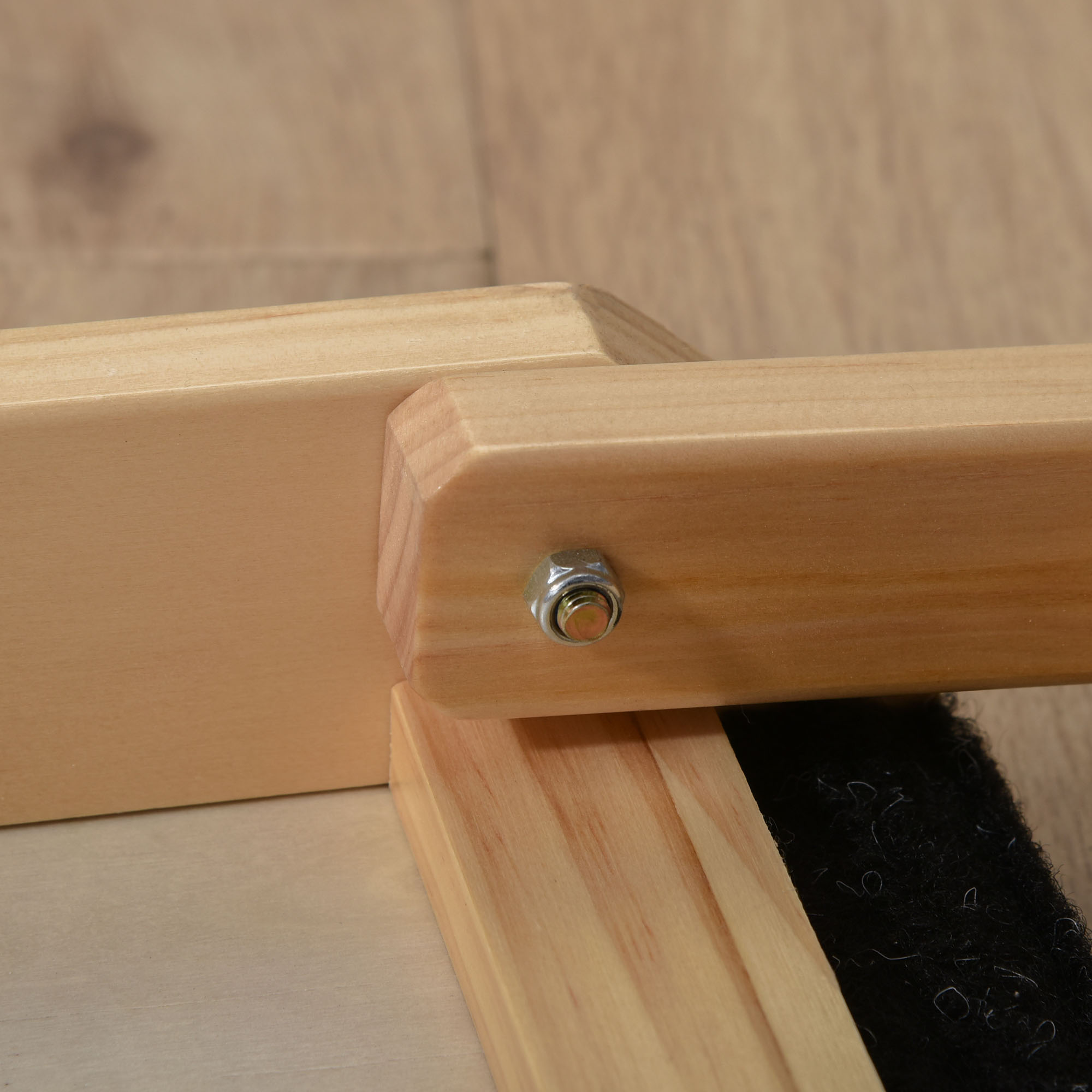 Haustierrampe mit rutschfestem Teppich verstellbarer Haustierleiter Hunderampe für großen Hund Kiefernholz Polyester Schwarz+Naturholz 90B x 40T x 61H cm