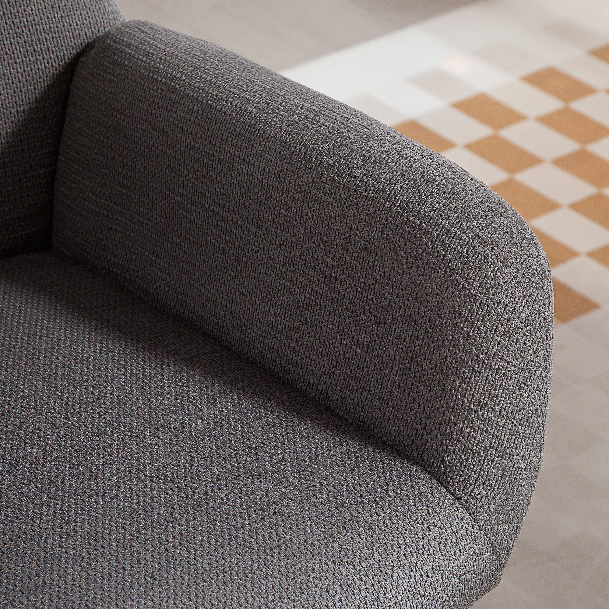 Moderner Polsterstuhl im Ohrenbacken-Stil, hohe Rückenlehne, dicke Polsterung, Metallbeine, Grau